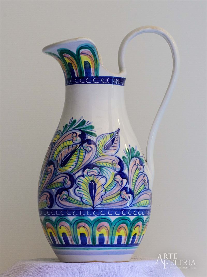 Brocca decorata con 