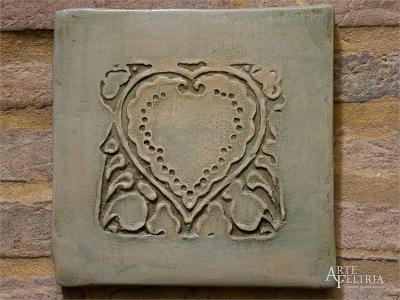 Formella quadrata con cuore, verde