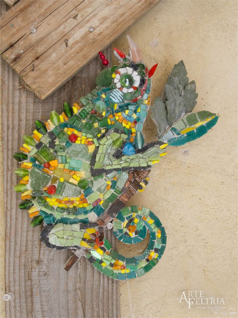 Camaleonte verde sgargiante