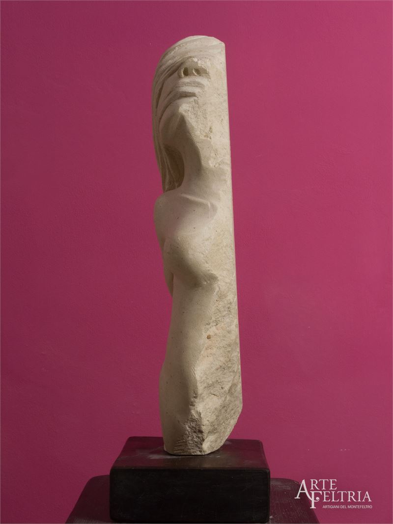 Nudo  femminile bendato