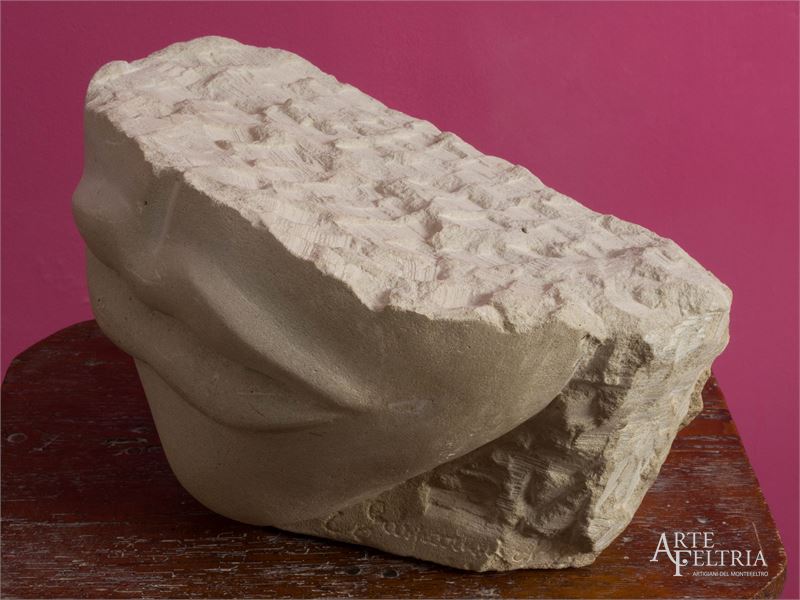 scultura pietra bocca
