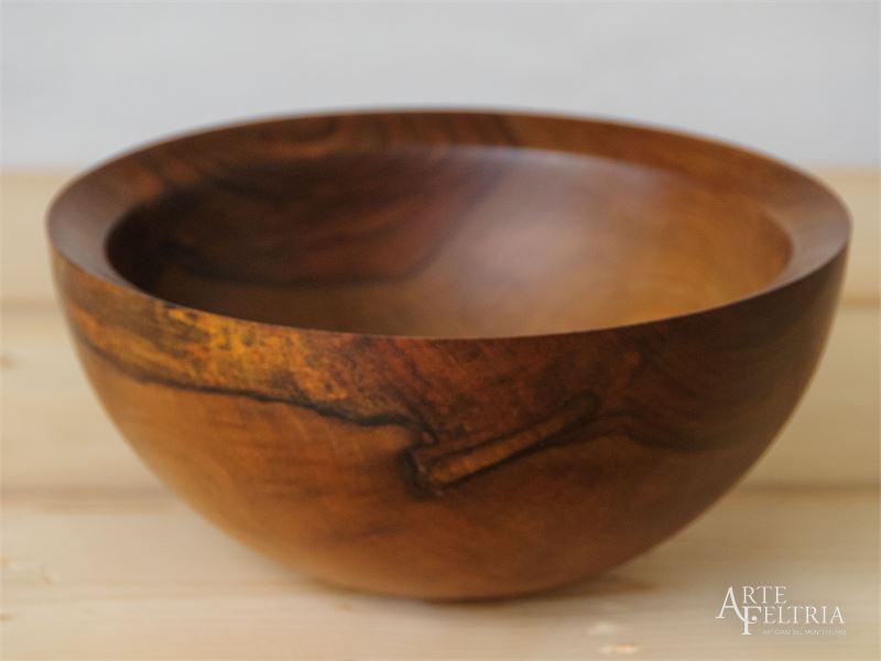 Centrotavola in noce