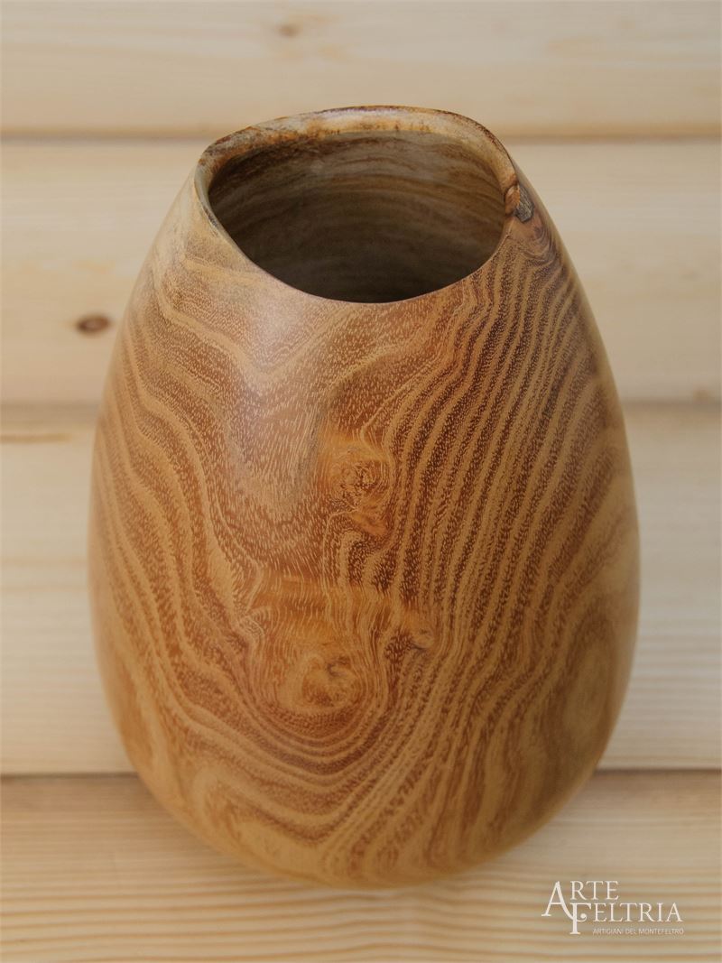 Vaso in robinia